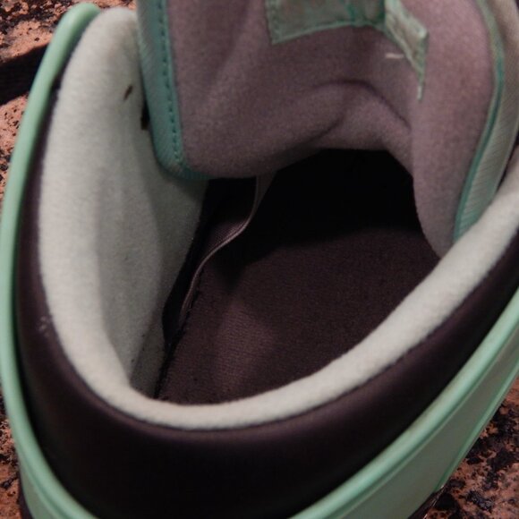 Air Jordan 1's Retro '89 Green Glow😎 - Picture 9 of 9